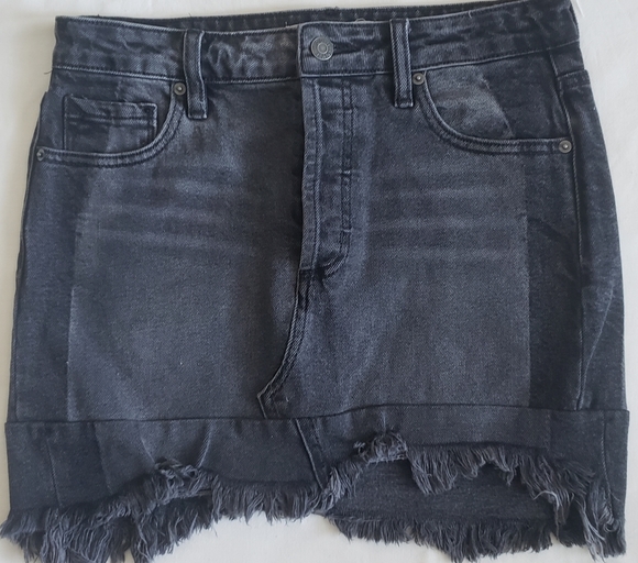 Hidden distressed jean skirt - Picture 1 of 3